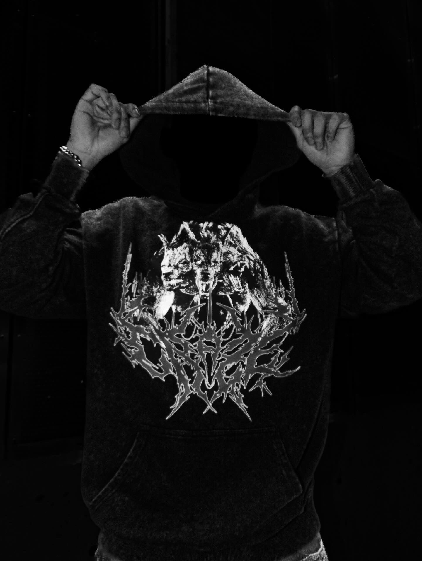 LOBO TRINITY HOODIE